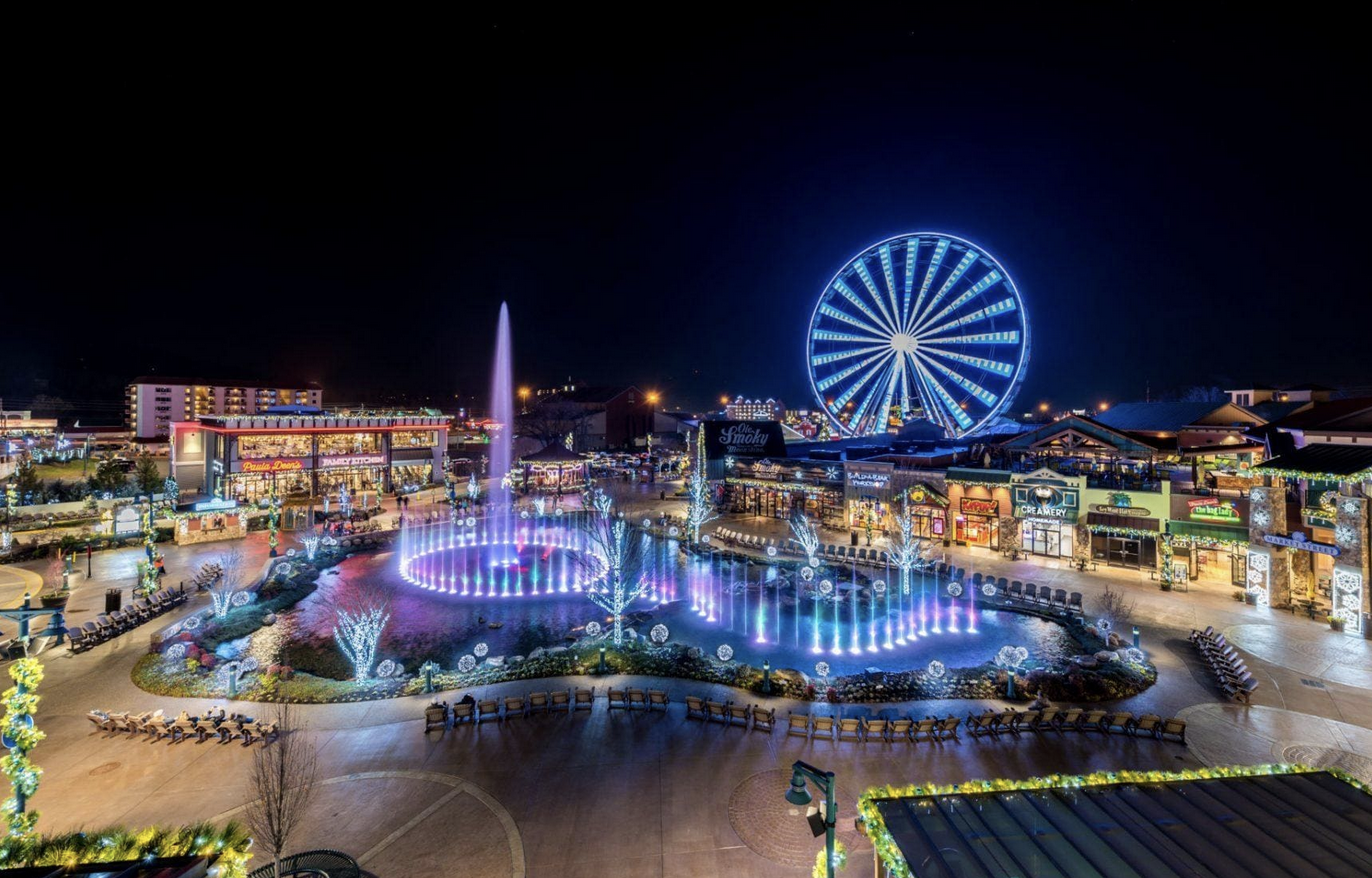 Pigeon Forge in winter